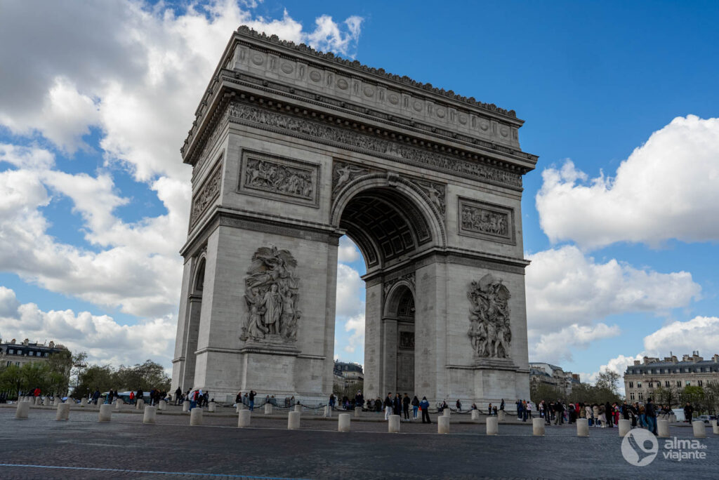 Arco do Triunfo, roteiro para visitar Paris