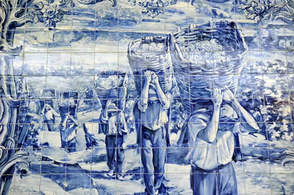 Azulejos na estação do Pocinho
