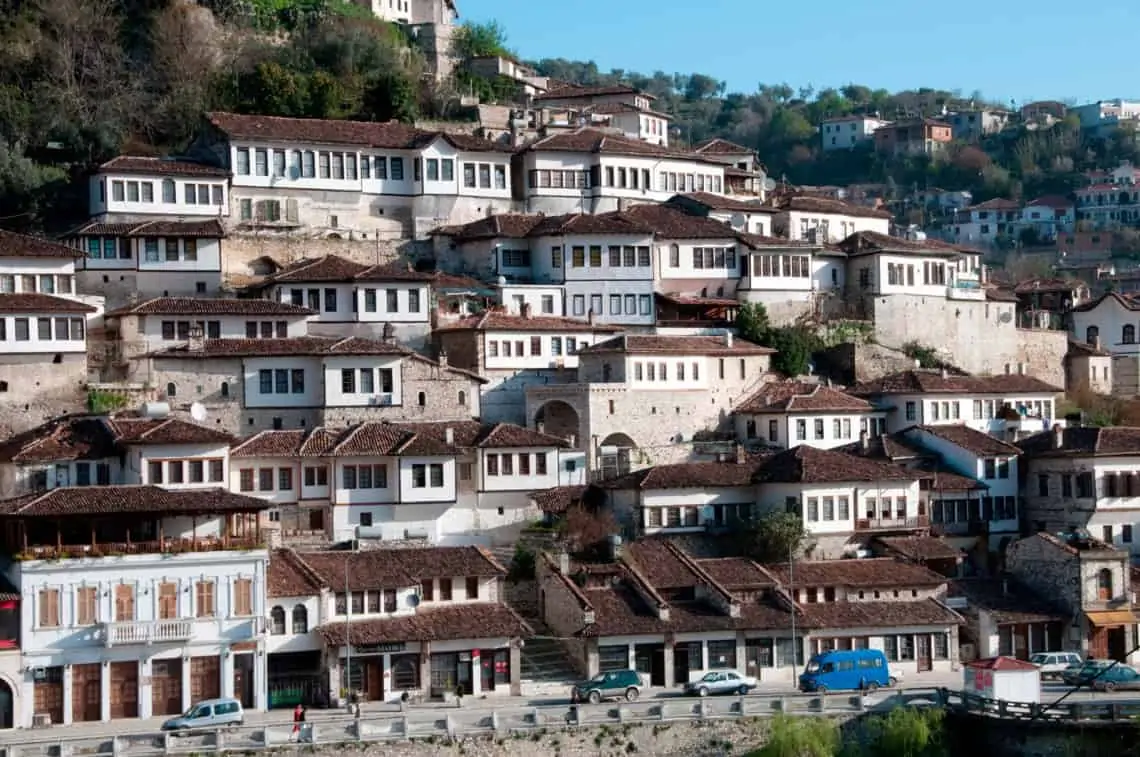 Visitar Albânia