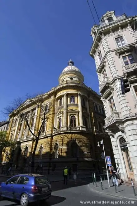 Budapeste é uma cidade monumental...