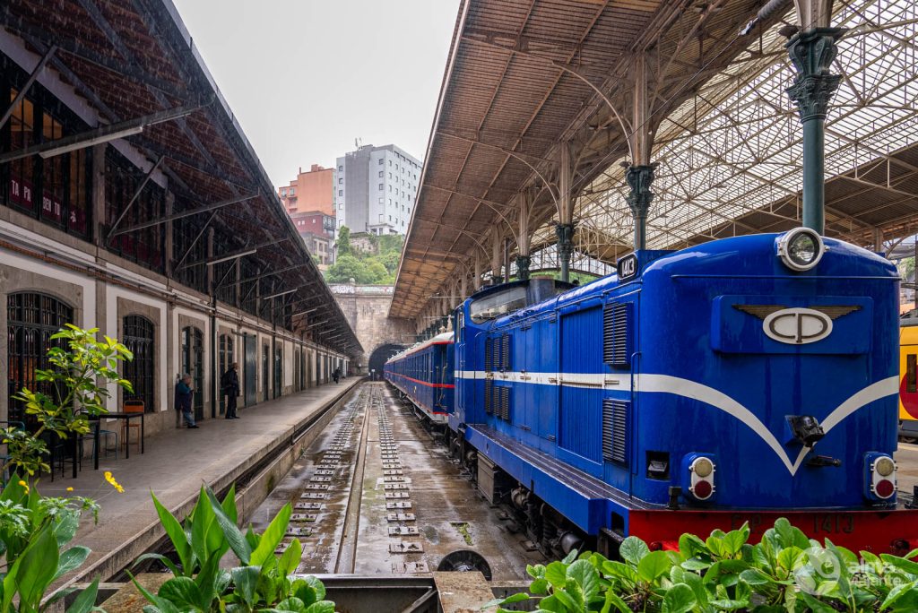 Comboio Presidencial na estação de São Bento, Porto