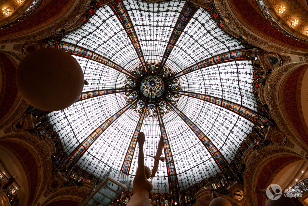 Cúpula art nouveau das Galerias Lafayette, Paris
