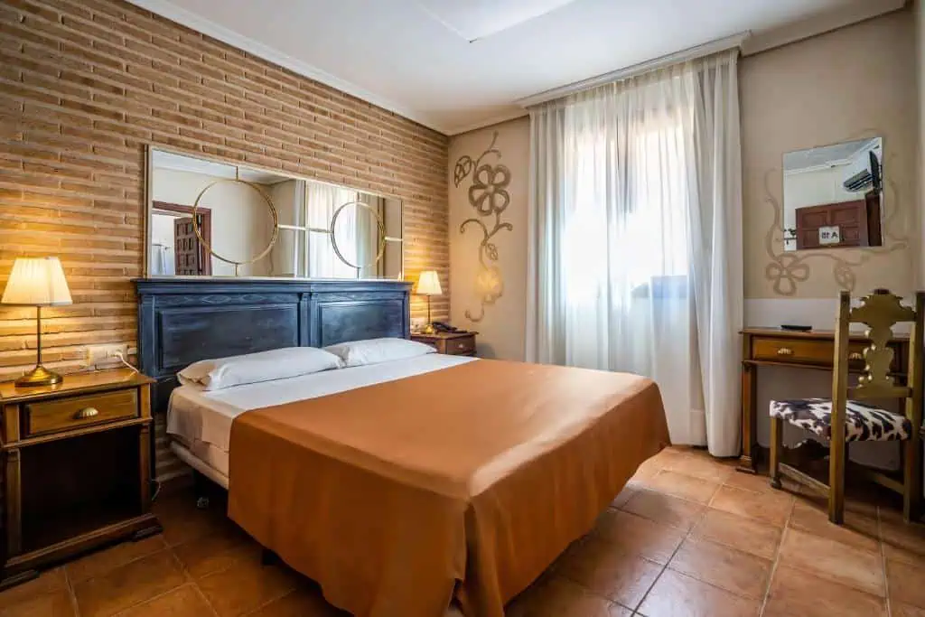 Toledo onde ficar: YIT Puerta Bisagra