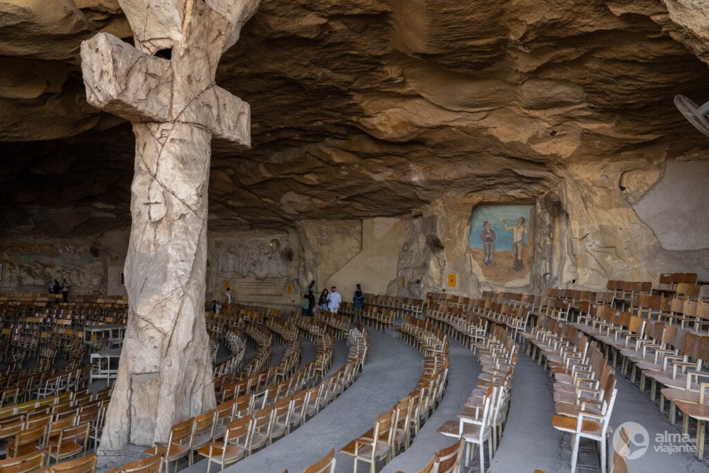 Igreja do Mosteiro de São Simão, no sopé do monte Mokattam