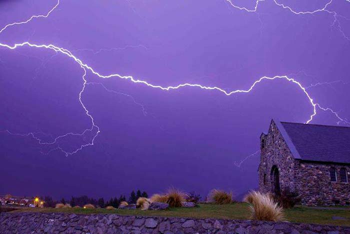Tempestade em Lake Tekapo