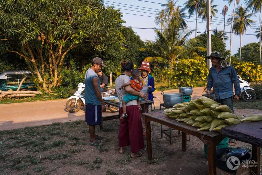 Twesday market Koh Mak