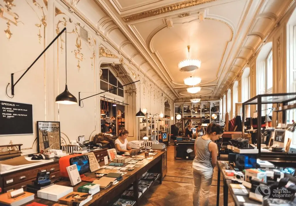 Supersense, Viena