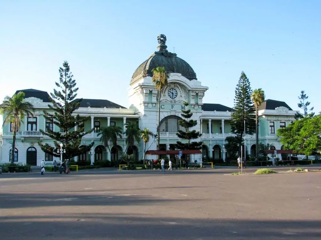 Estação de caminhos-de-ferro de Maputo