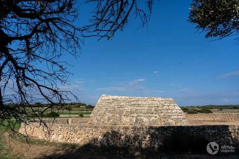 Naveta des Tudons, Menorca