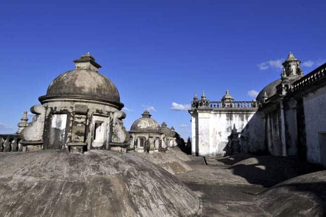 Pormenor do telhado da Catedral de León