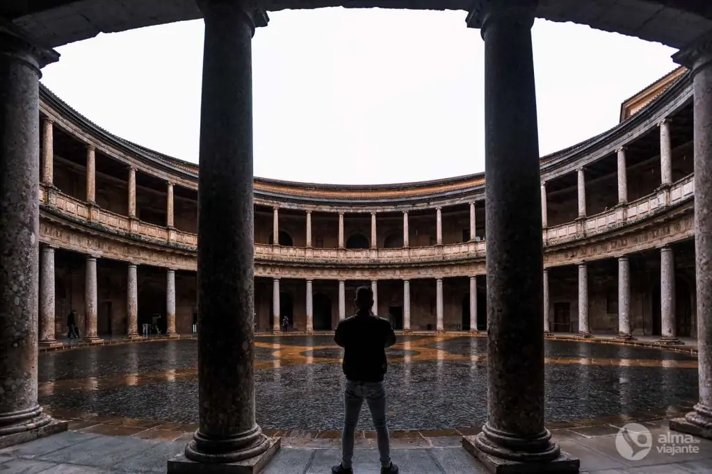 Visitar Alhambra: Palácio de Carlos V