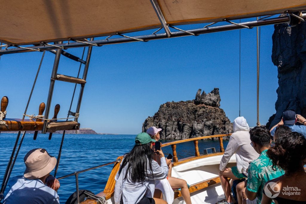 Passeio à ilha Nea Kameni