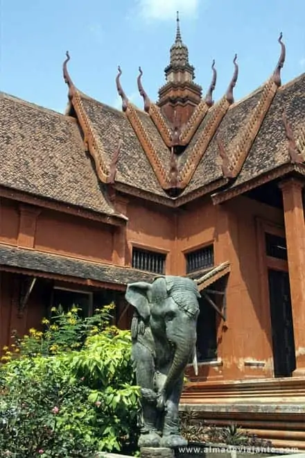 Museu em Phnom Penh, capital do Camboja
