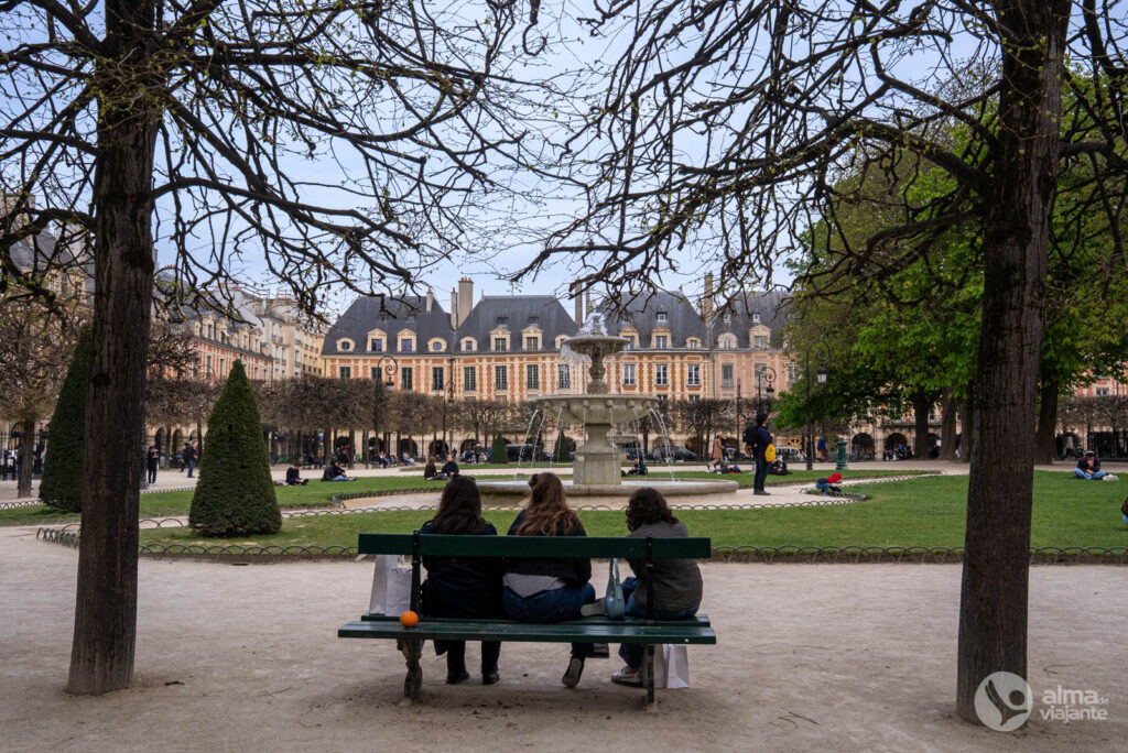 Place des Vosges, Paris