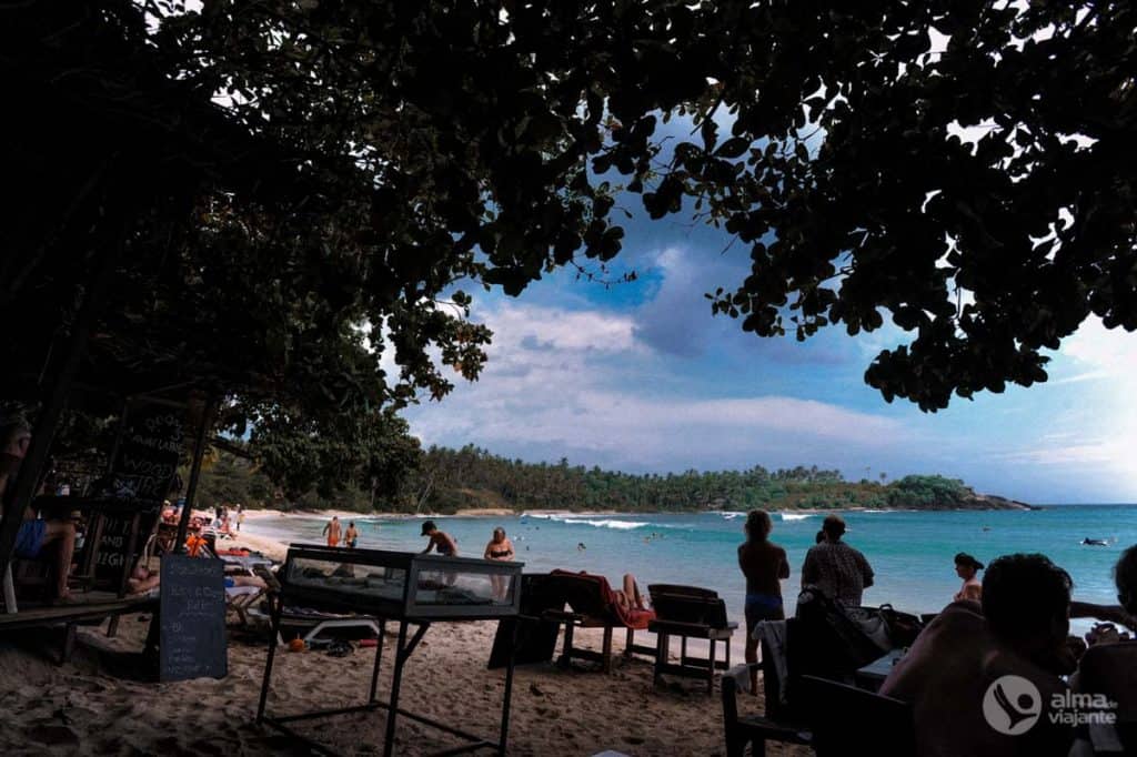 Restaurantes na praia de Hiriketiya, Sri Lanka