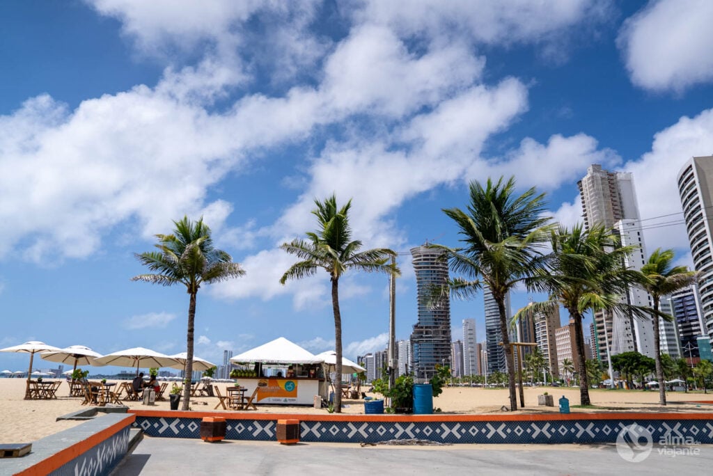 Calçadão de Fortaleza, junto à Praia do Meireles