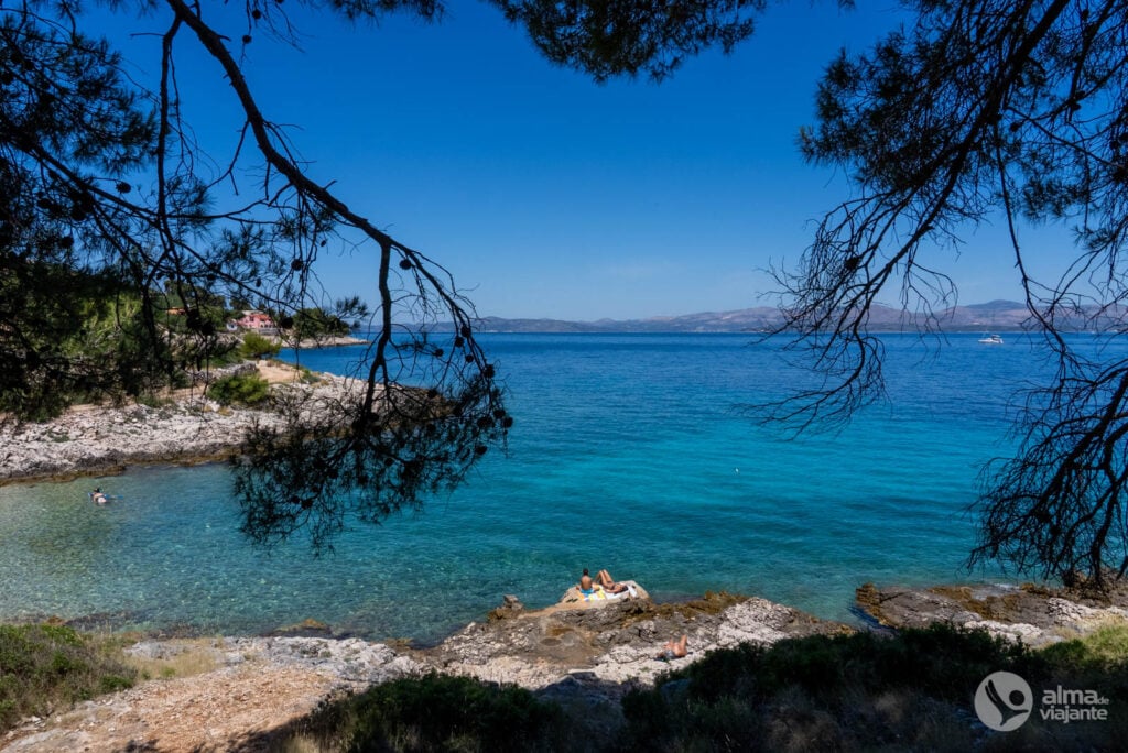 Praia Mala Krušica, Solta