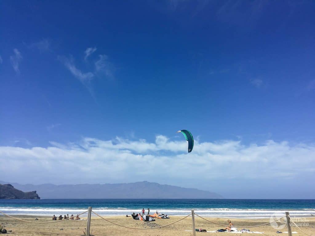 Kite surf em Salamansa, São Vicente