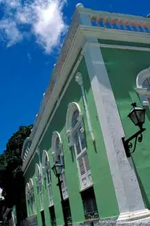 Viagem Lençóis: Fachada do edifício do Centro de Cultura Popular de São Luís do Maranhão