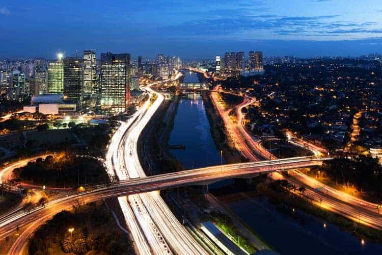 Vista noturna de São Paulo
