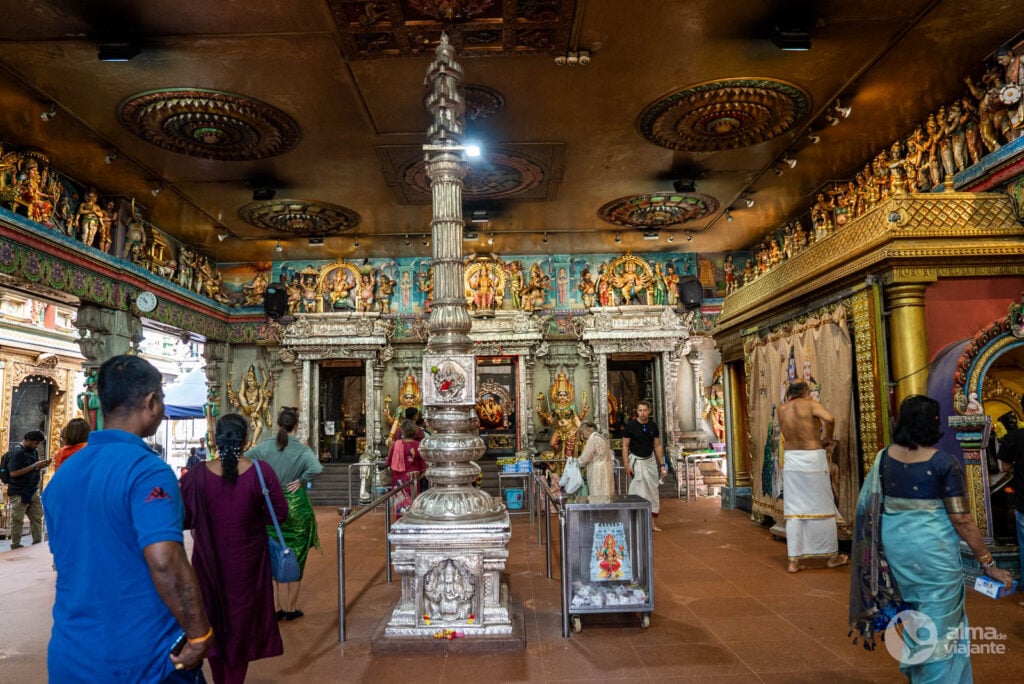 O que fazer em Singapura: visitar Sri Veeramakaliamman