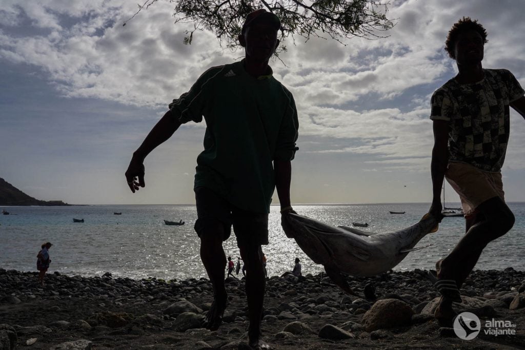Pescadores em Tarrafal do Monte Trigo