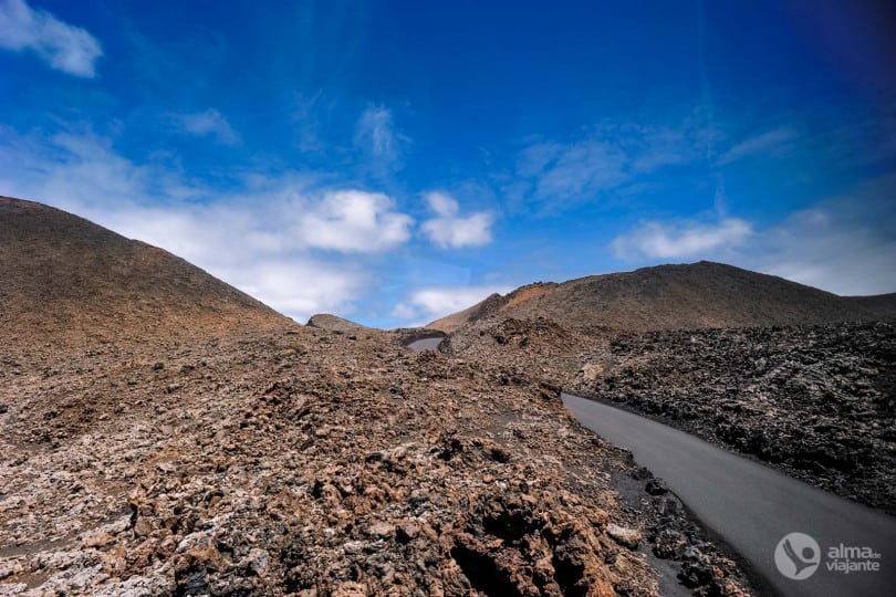 Tour de autocarro no Parque Nacional de Timanfaya