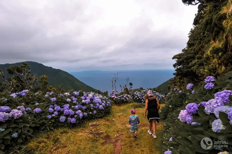 Trekking em São Jorge com crianças