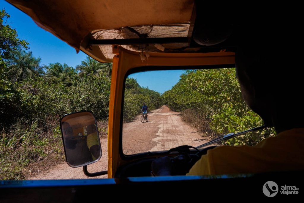 Tuk tuk em Bubaque
