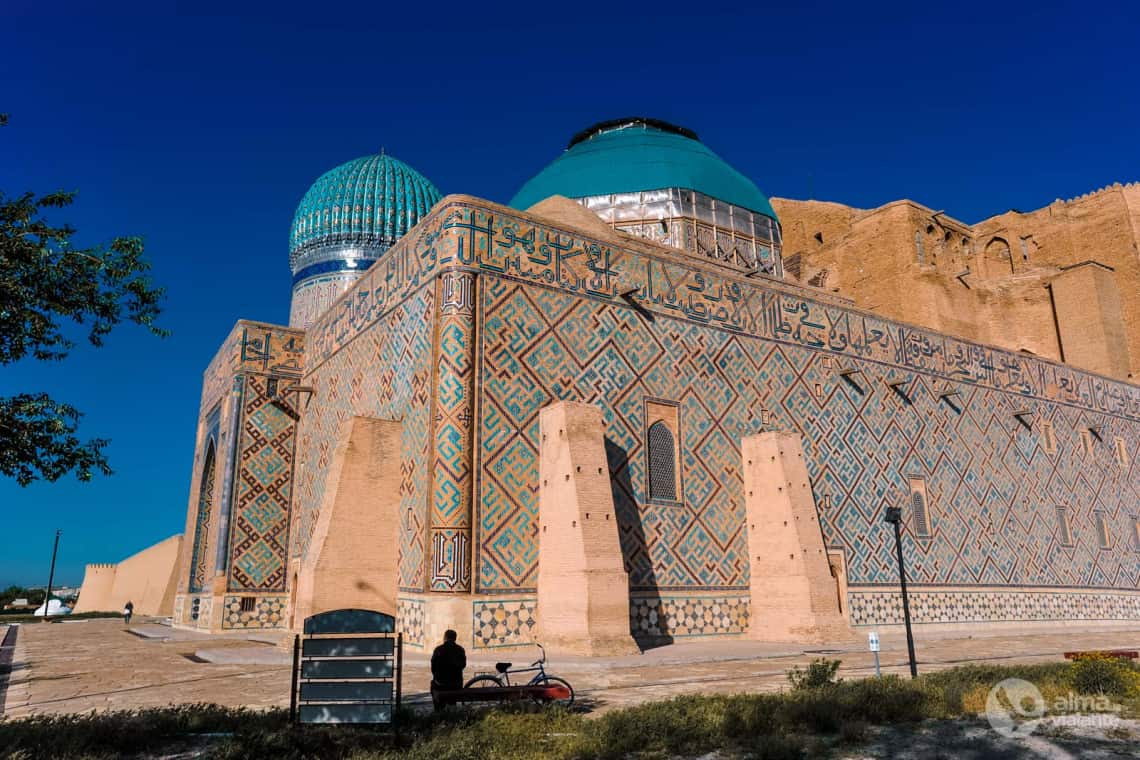 Mausoléu de Khoja Ahmed Yasawi, Turkistan